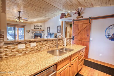 Kitchen (2)