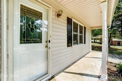 2313 Oakstone Cir, Gastonia, NC 28052 - photo 3