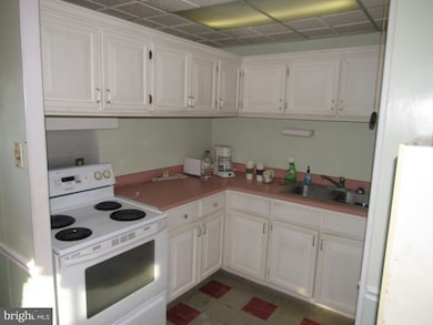 616 Cyril Ave, Pasadena, MD 21122 - photo 7