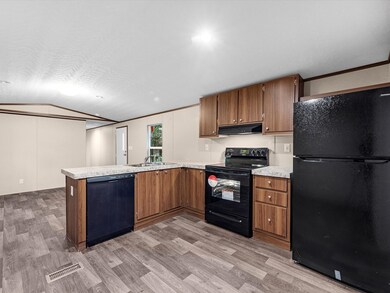 8606 Yellow Poplar Ln, Plantersville, TX 77363 - photo 5