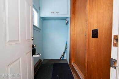 4305 Forrest Rd, Anchorage, AK 99517 - photo 5