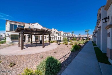 20220805211531122303000000-o