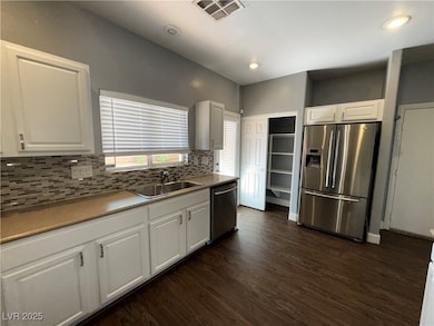 8395 Gardena Hills Ave, Las Vegas, NV 89178 - photo 4