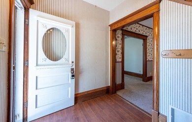 5 Leete Entry way