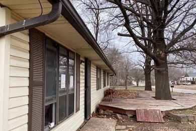 308 S 5th Ave, Cleveland, OK 74020 - photo 3