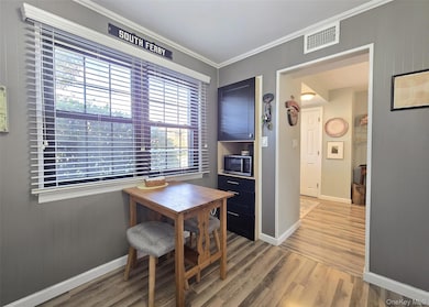 324 Mariners Way, Copiague, NY 11726 - photo 7