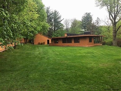 10 Vine St, Rensselaer, NY 12144 - photo 5