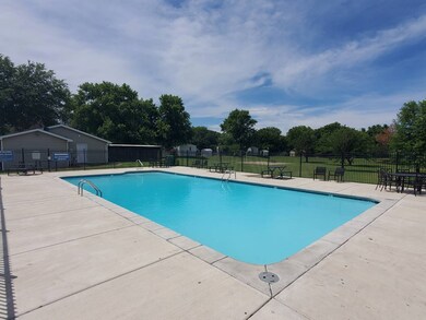 2320 E Macarthur Rd unit P-11, Wichita, KS 67216 - photo 7