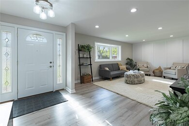 Lovely front door w/sidelights