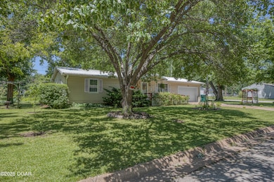 1401 Richard Ave, Parsons-1