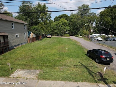 21 Walnut St WB