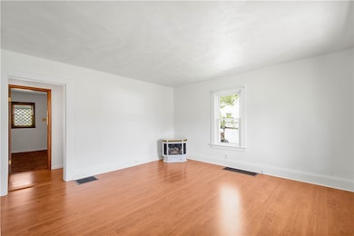 106 Level St, Bentleyville, PA 15314 - photo 7