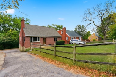 5306 Fox Rd, Cincinnati, OH 45239 - photo 2