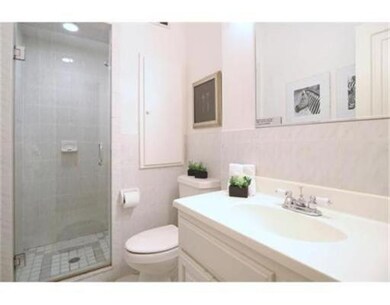 325 Tappan St unit 2, Brookline, MA 02445 - photo 5