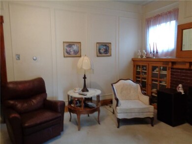LIVING ROOM...