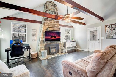 1251 Hillside Rd, Pasadena, MD 21122 - photo 4