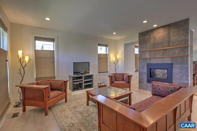 933 Lochlyn Hill Ln, Charlottesville, VA 22901 - photo 3