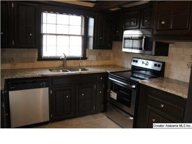 Beautiful new granite counter tops with lots of ca