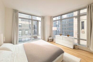 The Centria unit 18E, New York, NY 10036 - photo 4