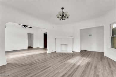 430 E 149th St unit 1/DN, Cleveland, OH 44110 - photo 3