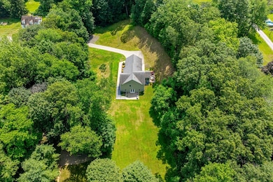 16 Dixon Ave, Worcester, MA 01605 - photo 4