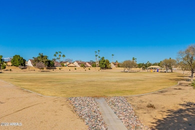 637 N Entrada St, Chandler, AZ 85226 - photo 3