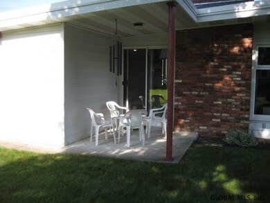 22 Memory Ln, Schenectady, NY 12306 - photo 5