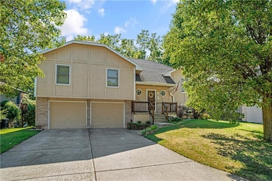 1124 N Ponca Dr, Independence, MO 64056 - photo 2