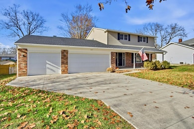 283 Apache Cir, Westerville, OH 43081 - photo 2