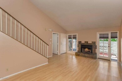 633 W Southern Ave 1198 Greatroom