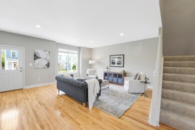 1096 Oregon Ave, Columbus, OH 43201 - photo 4