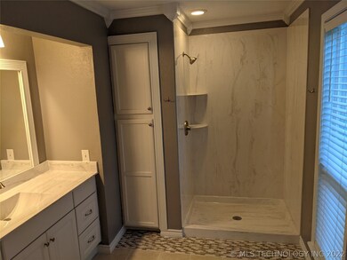 New cultured marble shower and vanity top, new til