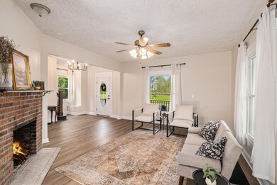 215 N Martin Luther King jr Blvd, Lansing, MI 48915 - photo 3