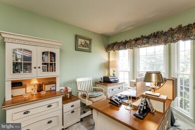 9109 Triple Ridge Rd, Fairfax Station, VA 22039 - photo 7