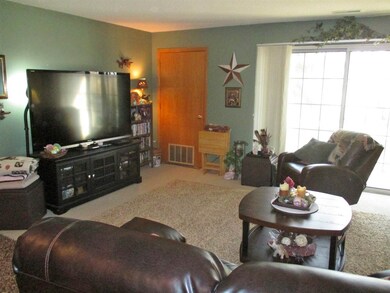 851 Park St unit 101, Oregon, WI 53575 - photo 2