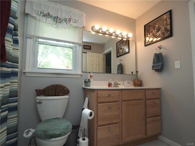 4504 Pheasant Run N, Reading, PA 19606 - photo 5