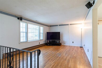 7 Westgate Rd, Derry, NH 03038 - photo 4