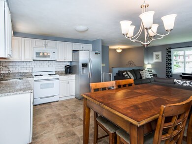 31 Burt St unit /29 Derry, Merrimack, NH 03054 - photo 5