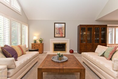 013 living room - IMG_3007