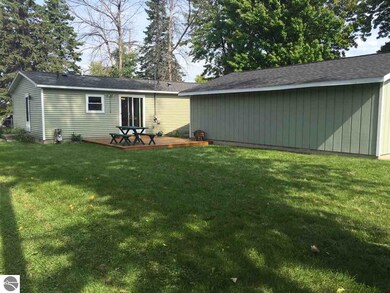 504 Lake St, Elk Rapids, MI 49629 - photo 5