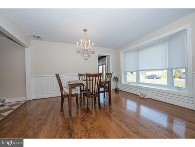 80 Cambridge Rd, Broomall, PA 19008 - photo 5
