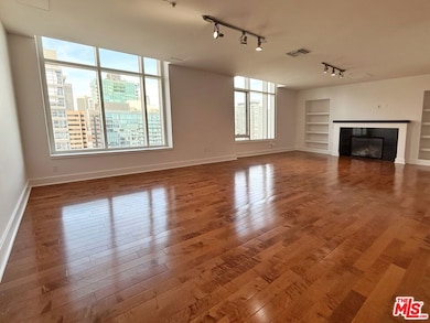 717 W Olympic Blvd unit 2605, Los Angeles, CA 90015 - photo 4