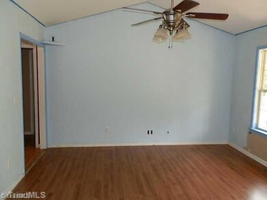 2127 Sunbeam Ct, Asheboro, NC 27205 - photo 7