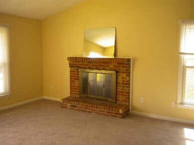 125 Windsor Ct, Jacksonville, NC 28546 - photo 3