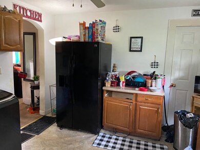 504 W 17th St, Anderson, IN 46016 - photo 7