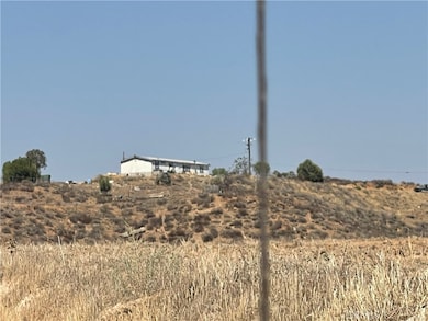 18600 Chippewa Rd, Lake Elsinore, CA 92532 - photo 2