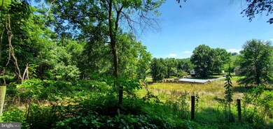 513 519 Blue Ln, Columbia, PA 17512 - photo 3