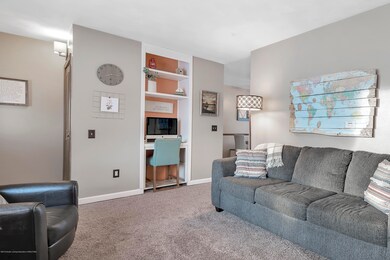 6334-Lerner-Way-Lansing-Michigan-windows