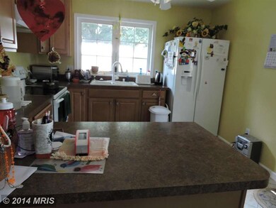 254 Manassas Dr, Manassas Park, VA 20111 - photo 4