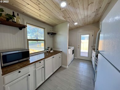 3026 SW Hailey Ave, Pendleton, OR 97801 - photo 5